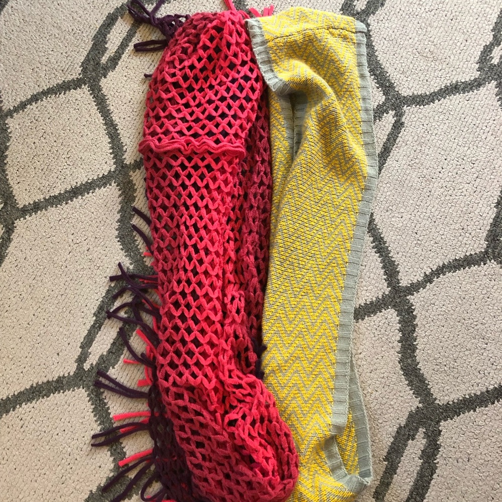 Women’s Scarfs